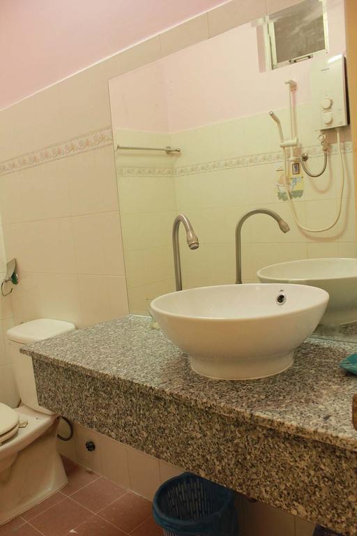Sunshine Hotel Хошимин Екстериор снимка